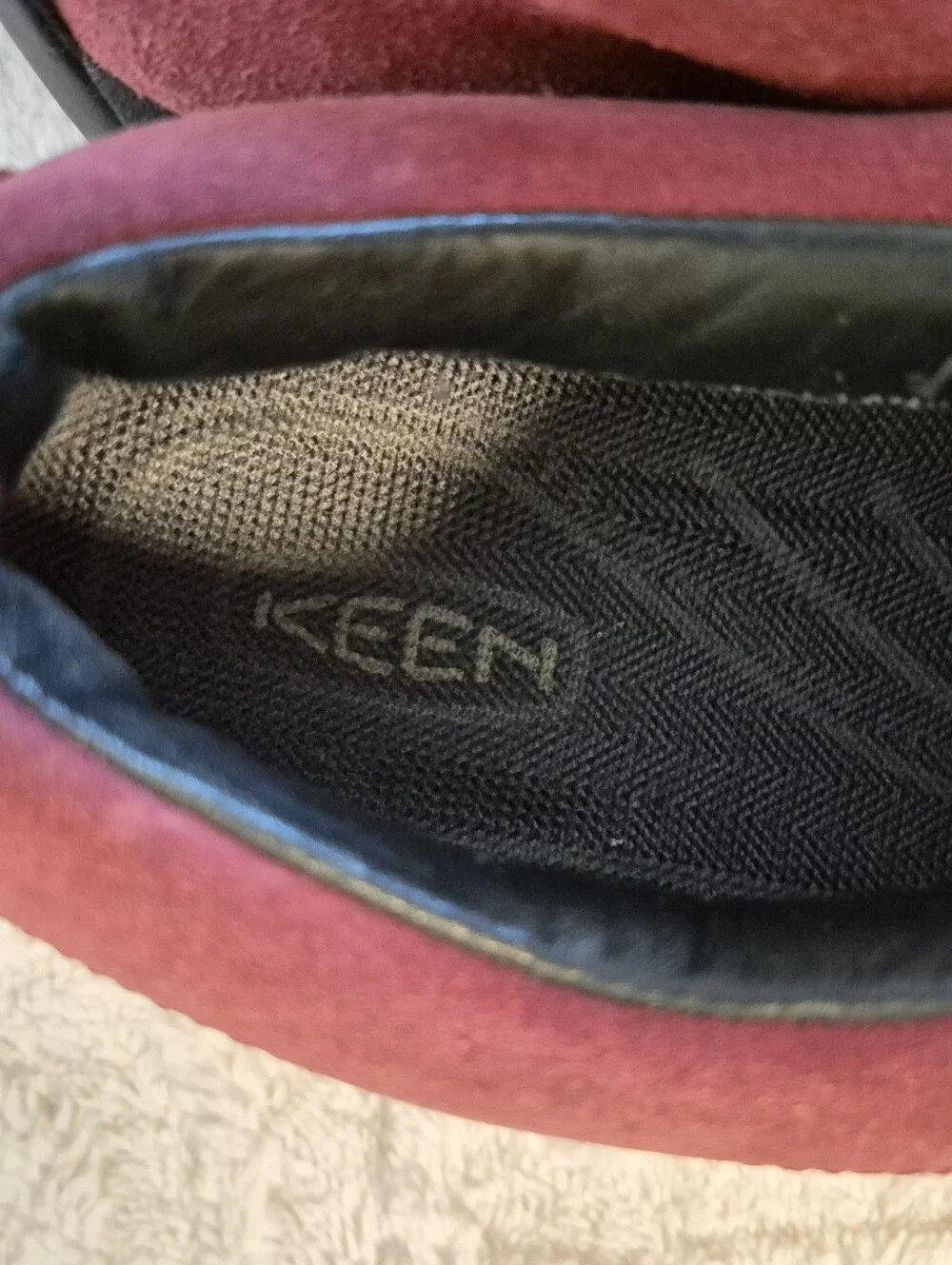 Keen Burgundy Red Suede Leather Hiking Trail Shoes XT0705 Lace Up Women's Size 9